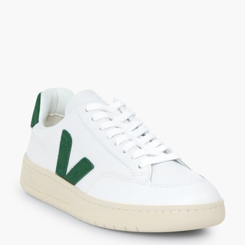 Extra White Cyprus V-12 Sneakers VEJA