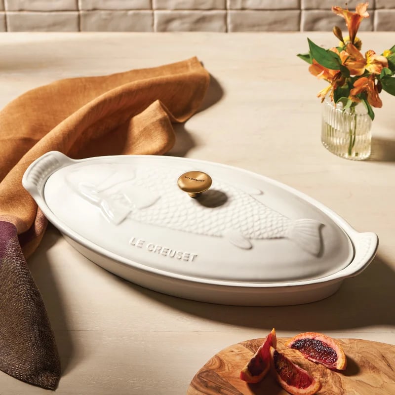 Le Creuset Heritage Fish Baker 1 7 Qt. - White