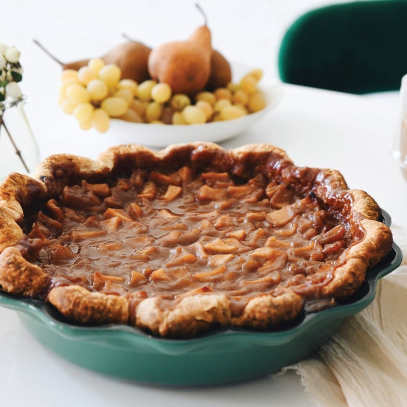Le Creuset Heritage Fluted Pie Dish - Artichaut