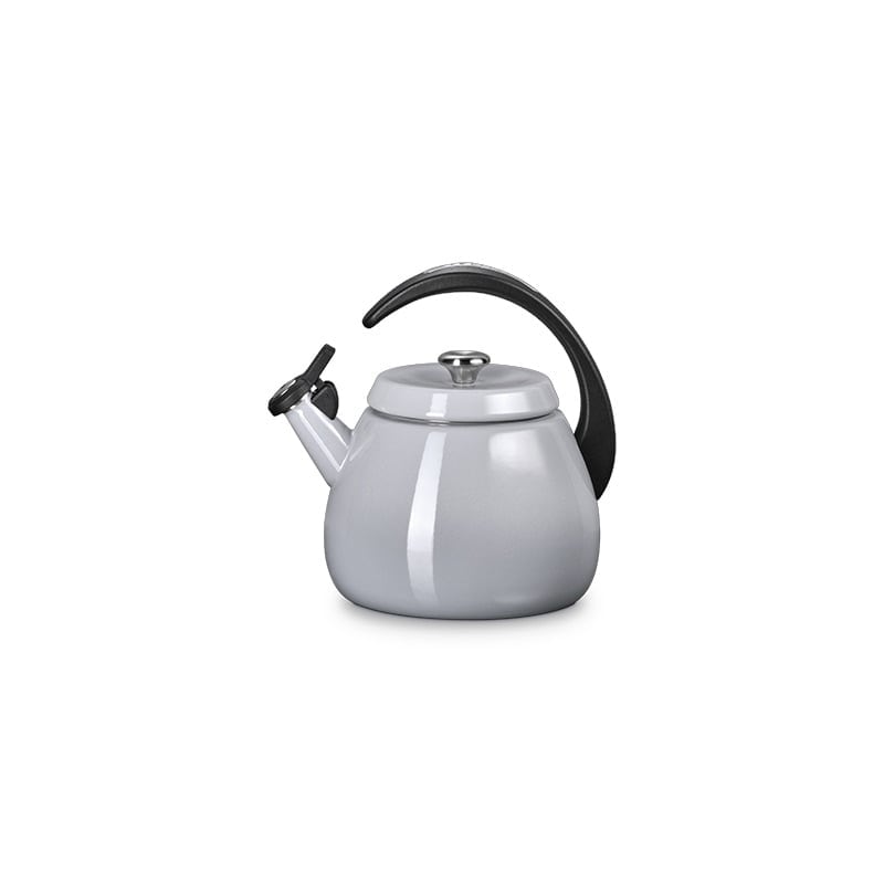 Le Creuset Signature Cloche Kettle 2 2 10 Qt. - Chateau