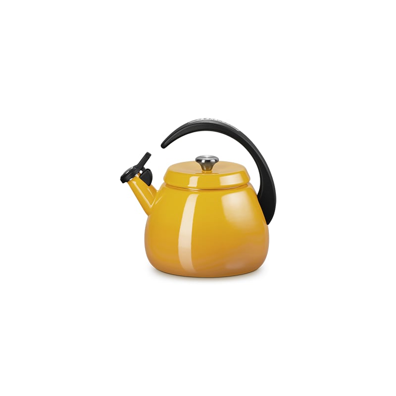 Le Creuset Signature Cloche Kettle 2 2 10 Qt. - Nectar