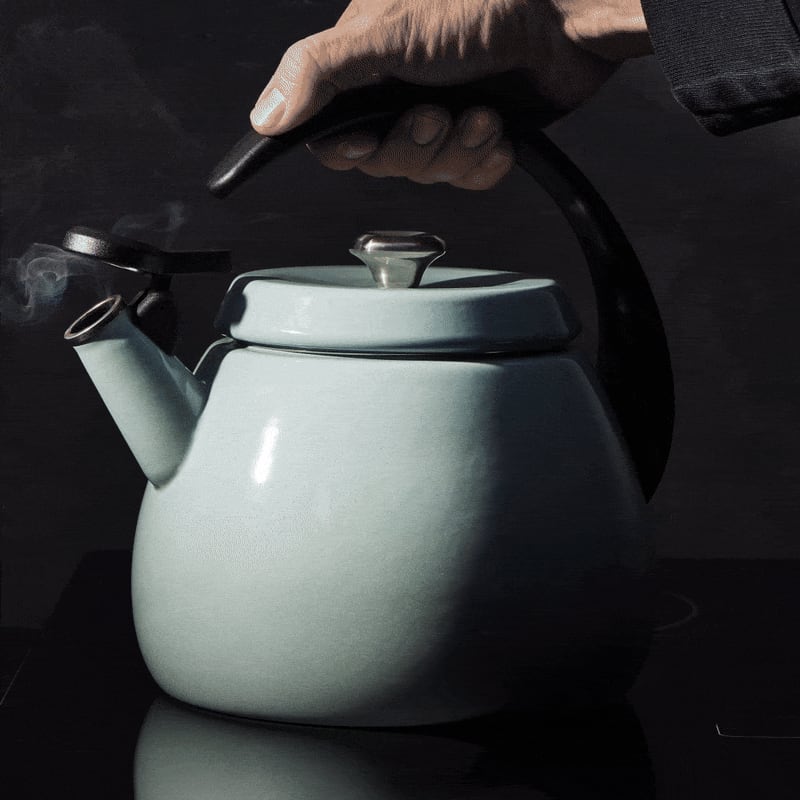 Le Creuset Signature Cloche Kettle 2 2 10 Qt. - Sea Salt