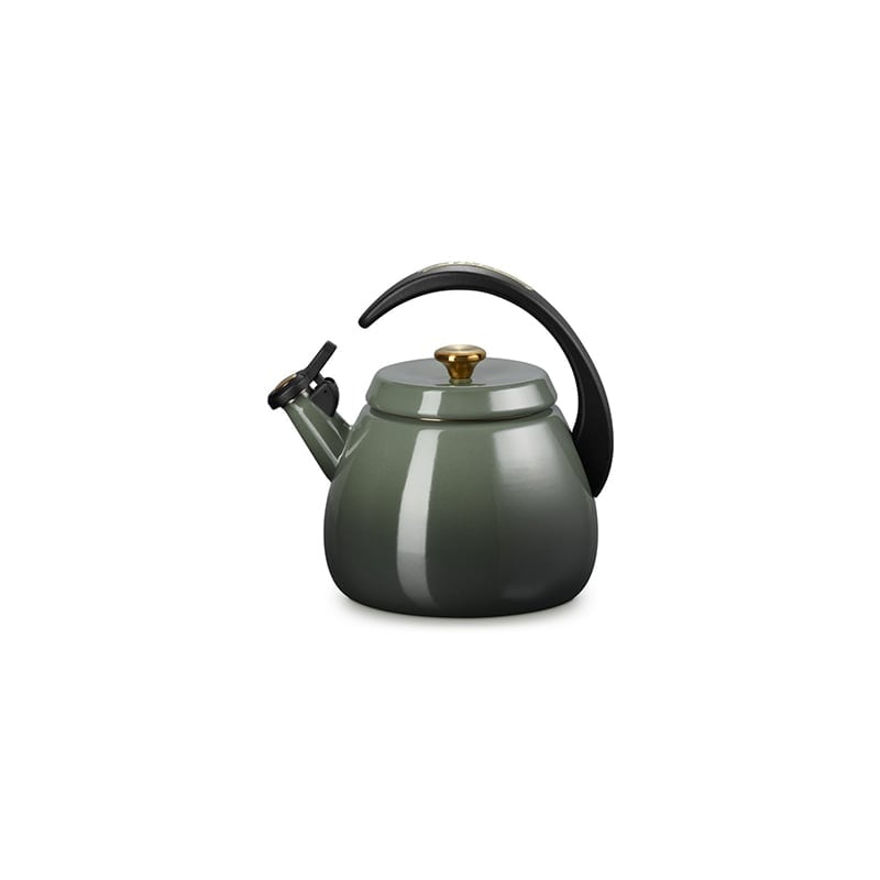Le Creuset Signature Cloche Kettle 2 2 10 Qt. - Thyme