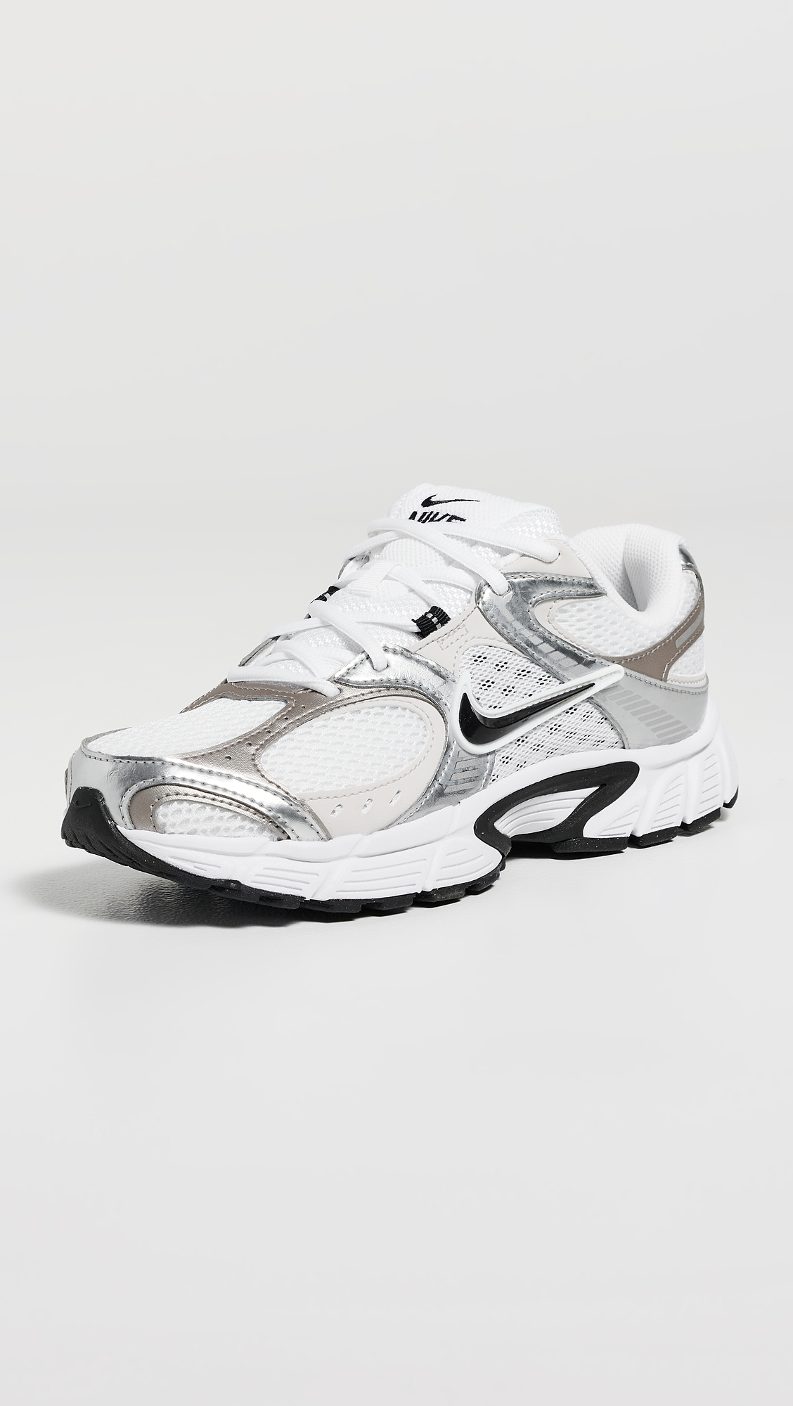NIKE - V5 RNR Sneakers