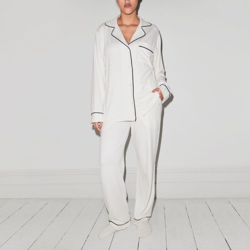 Stretchy Pyjamas in Ecru/Black Size 4 | Lounge Story™ | BEAUTY PIE Eberjey