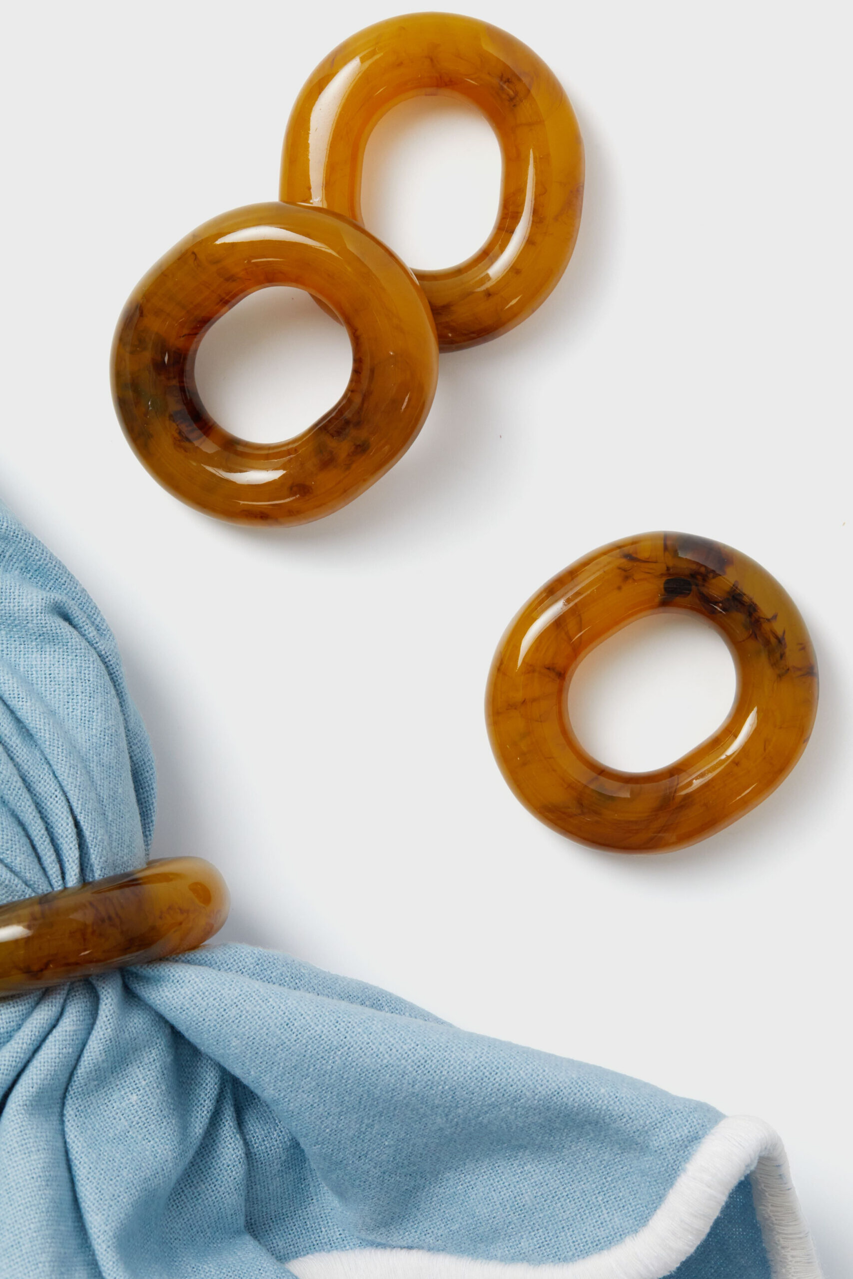 Tortoise Catena Link Napkin Rings Set of 4 Tuckernuck Home