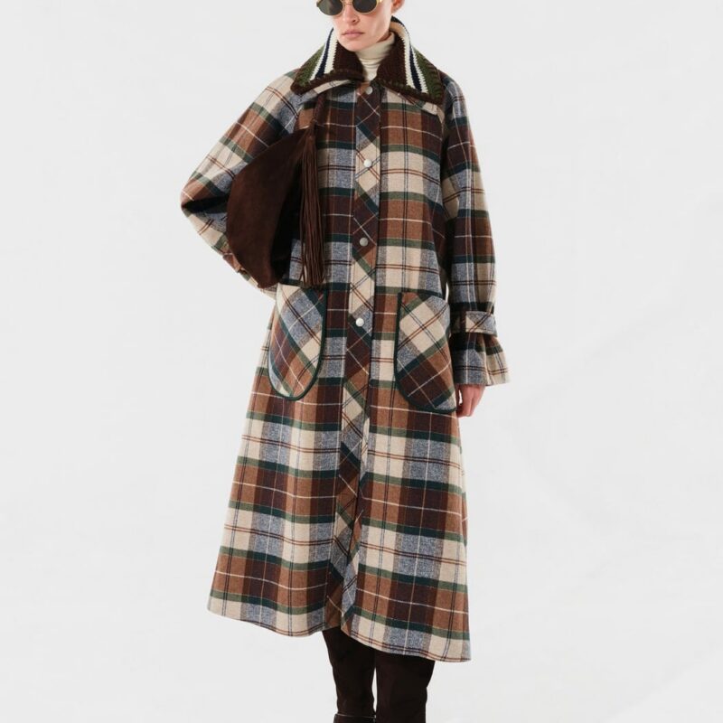 Siedrés VIREN - Long oversized wool coat with crochet collar — image 2 of 6