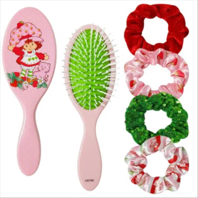 Strawberry Shortcake Hair Brush & 4 Scrunchies for Girls, Strawberry Shortcake Hair Accessory Set