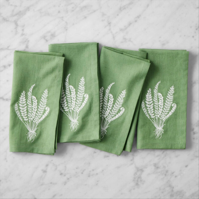 Williams Sonoma Table Linens & Décor